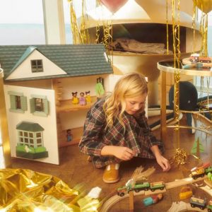 Maisonette dollhouse